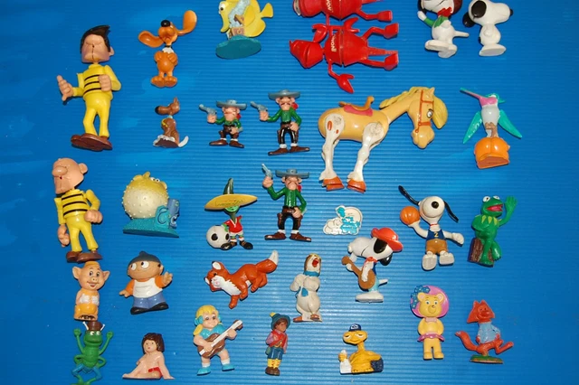 AM218 - 4 figurines en plomb - Armes de Collection