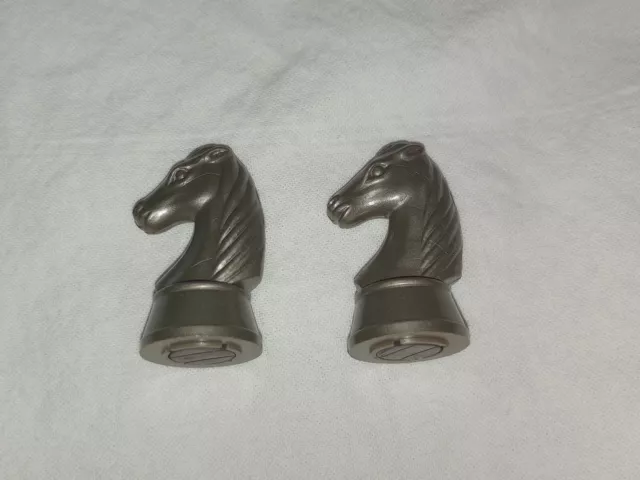 2 White Knights Replacement Parts/Pieces for Radio Shack Chess Champion 2150L