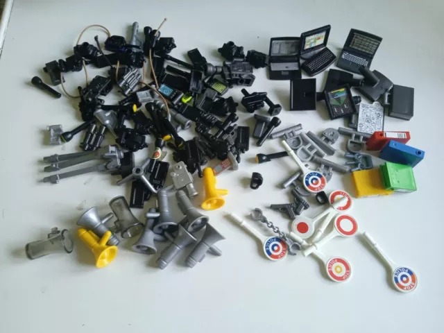 Lot Playmobil Police Accessoires