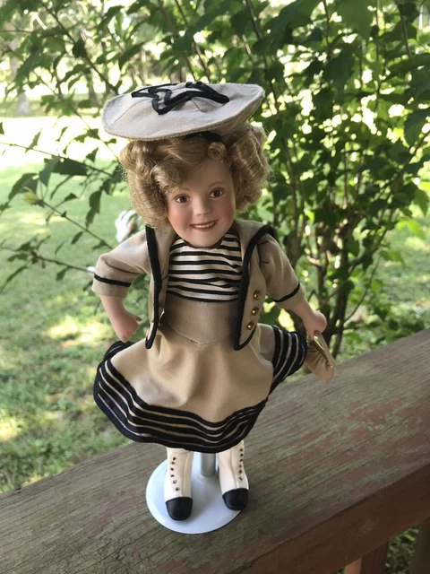 Danbury Mint Shirley Temple Movie Classics 10" Doll Wee Willie Winkie