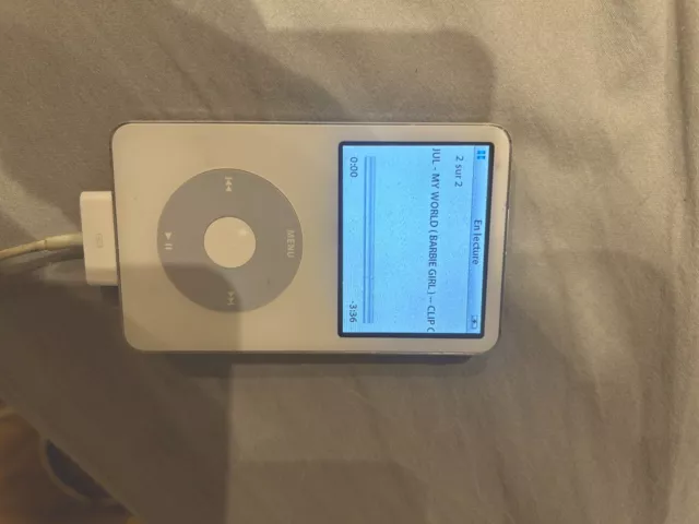 Apple iPod 5ème Génération - 60 Go - Blanc (MA002LL/A)