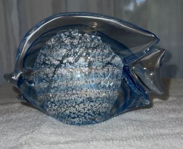 Art Glass TROPICAL FISH Figurine Paperweight White with Blue Stripe Ocean Reef