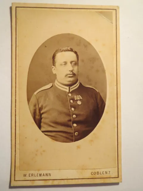 Koblenz - Coblenz - Soldat mit Doppelkinn in Uniform mit Orden - Portrait / CDV