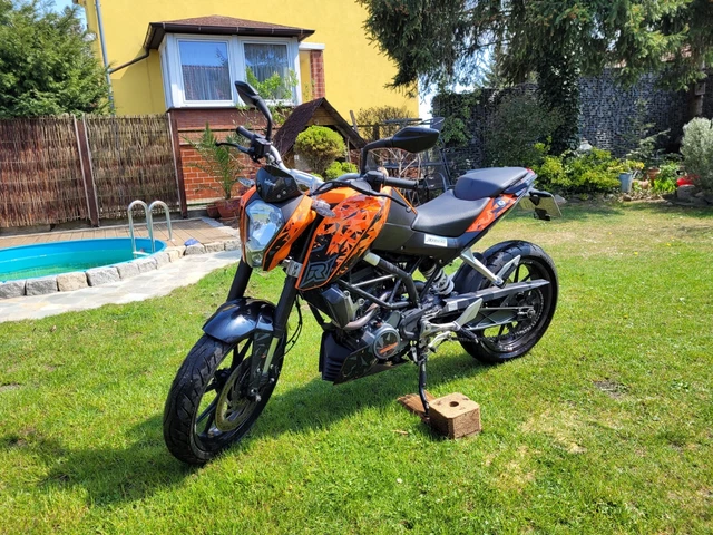 Motorrad KTM Duke 125ccm