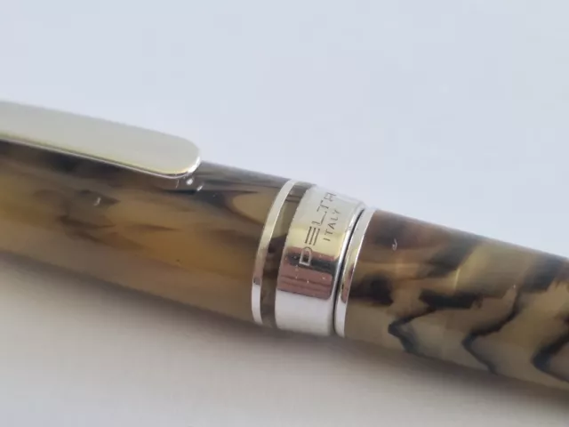 DELTA VIRTUOSA Resin Made in Italy Ballpoint Pen 3