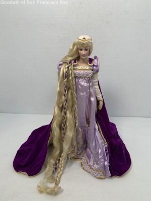 Franklin Heirloom Purple White Rapunzel 19 In Porcelain Doll With Stand Mint