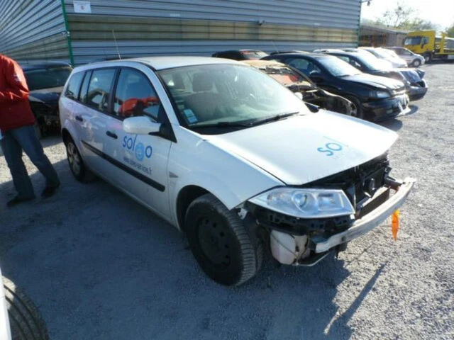 MOTEUR D?ESSUIE GLACE AVANT RENAULT MEGANE 2 2002-2008 7701054828