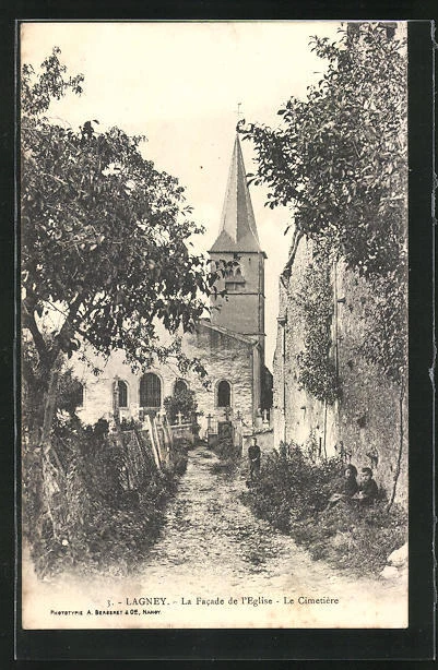 CPA Lagney, La Facade de l´Eglise, Le Cimetière 1905