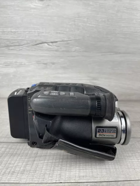 Palmcorder Panasonic PV-L678D 23x zoom HD 50x zoom digital 3