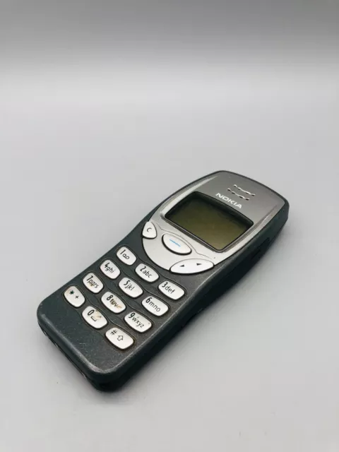 Nokia 3210 Handy Vintage Retro geprüft ohne Akku #381