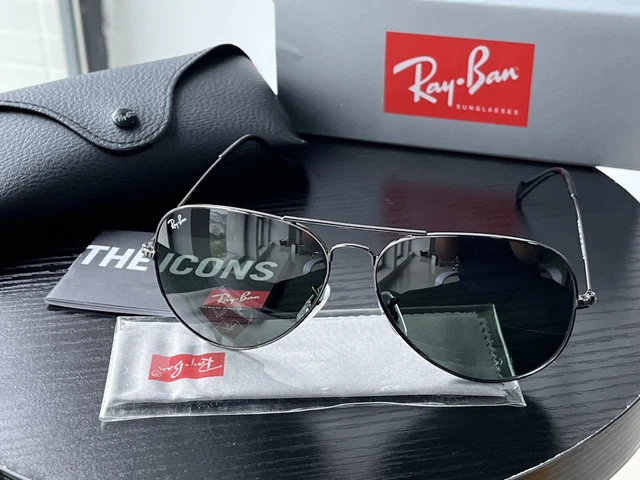 RAY-BAN Aviator RB3026 W3238 Black Frame 62mm G 15 Green Lens Sunglasses