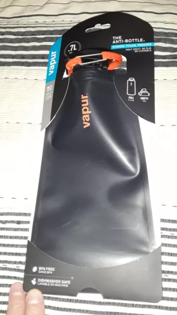 VAPUR Anti-Bottle .7L/23oz Collapsible BPA Free Water Bottle Eclipse Black