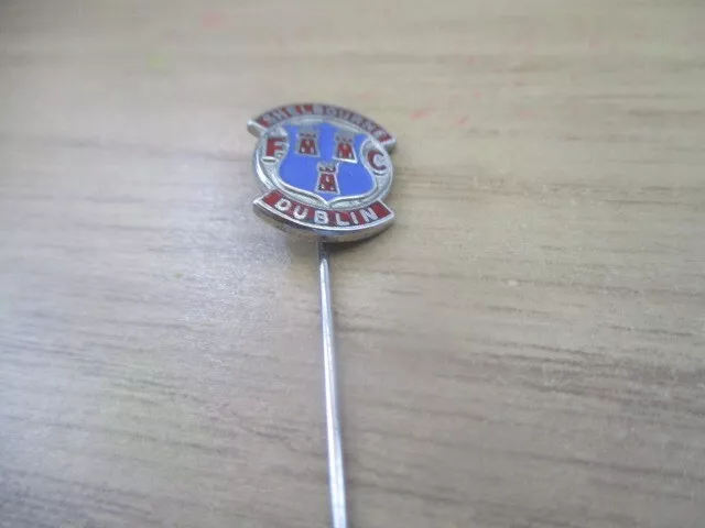 Shelbourne fc  Irish football badge