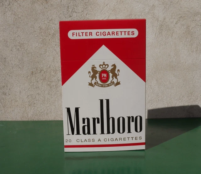 what is cigarettes made of What chemicals are in a cigarette? | What does smoking do to your body?