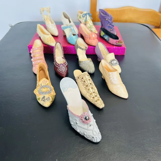Job Lot 15 x Just The Right Shoe Plus 1 x Steps In Time Collection