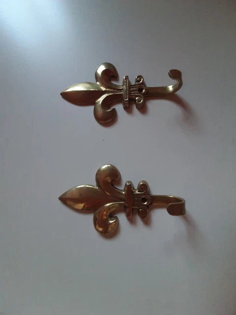 Vintage pair of 2 French brass wall coat hat hook Fleur de lys bronze gold color 9