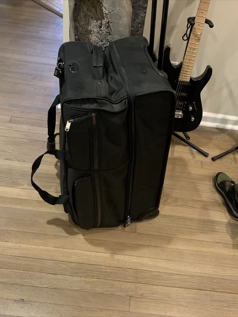 Tumi - Large Split 2 Wheeled Duffel 22041D4