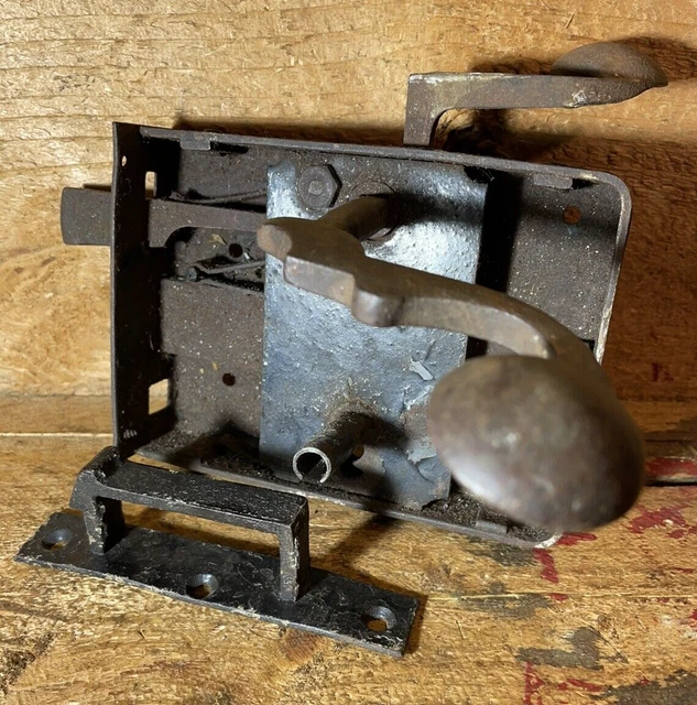 Old Thumb Latch Barn Door Handle Large Gate 9 1/2” Heavy Iron Vintage 1870’s