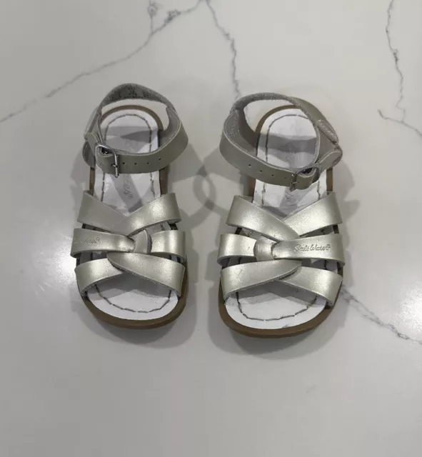 Girls SALTWATER Sandals  Size 10 Shoes Flats SALT WATER Used