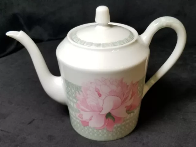 Hermes Les Pivoines Limoges Tea Pot  with Lid Porcelain France Pink Perfect