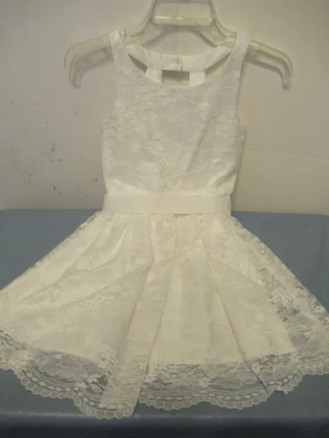 P35 Girls White Lace cut out back Zip and button Back By Place Size 10-12