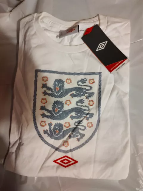 England Football 3 Lions Centre Logo T shirt Mens UK  Large Umbro Retro