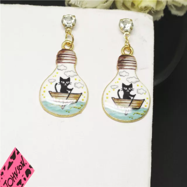 New White Enamel Cute Bulb Cat Animal Crystal Fashion Lady Women Stand Earring