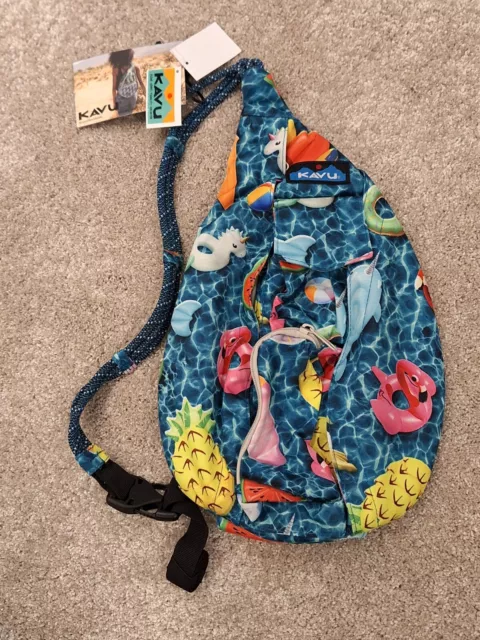 Kavu float shop riot