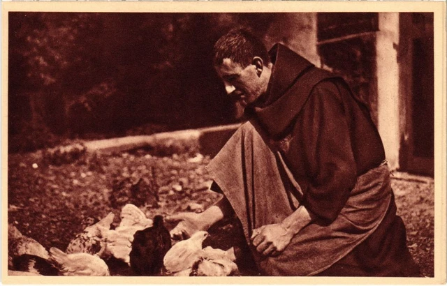 CPA AK Fontenay Les Jeunes eleves de la bass courtyard FRANCE (1282678)