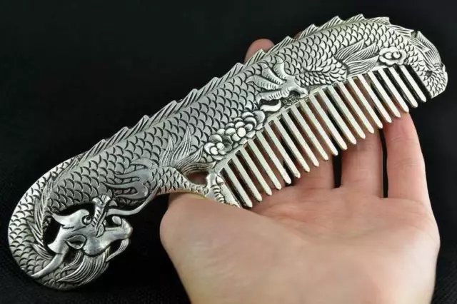 Exquisite Chinese old Tibet Silver handcarved Dragon Comb A1