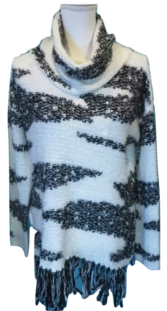 Romeo & Juliet Couture Chunky Knit Black White Cowl Neck Long Sweater Women’s S