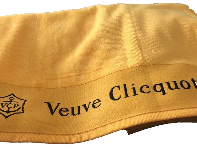 2 x VEUVE CLICQUOT CHAMPAGNE BEACH TOWEL BATH SHEET  BRAND NEW  POLYBAG x 2