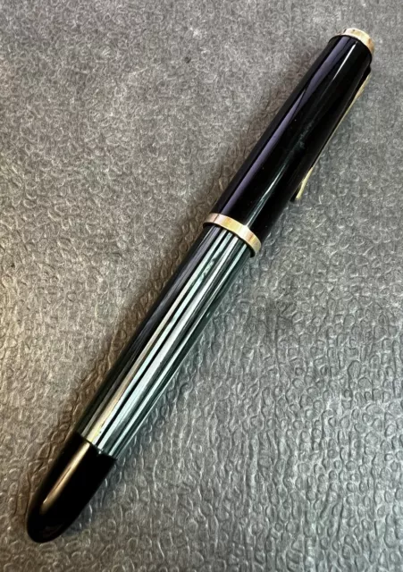 Pelikan Füllfederhalter Füller M400  mit 585 Goldfeder