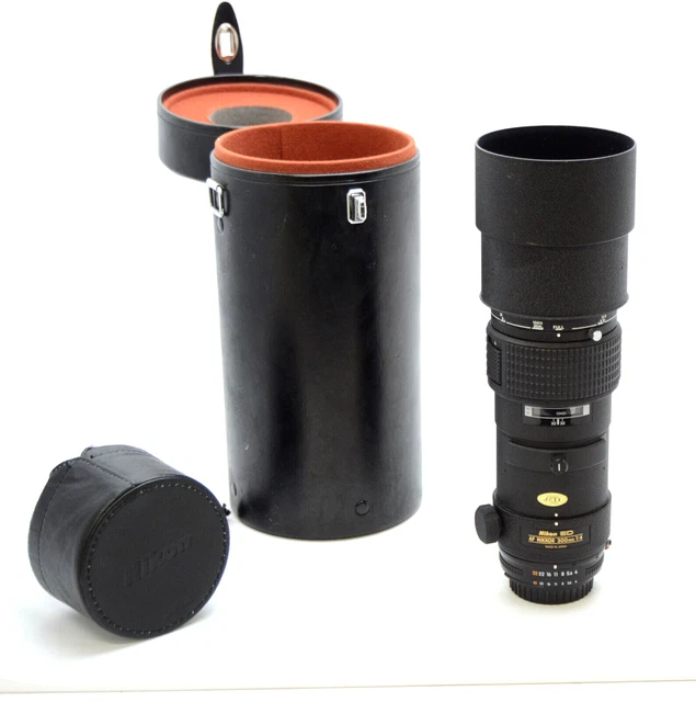Nikon ED AF Nikkor 300mm 1:4 Lens Used Excellent Condition w/ CL-42 Hard Case