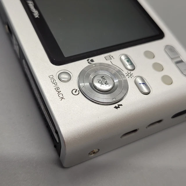Fujifilm FinePix Z1 5,1 megapixel fotocamera digitale compatta testata nera 18