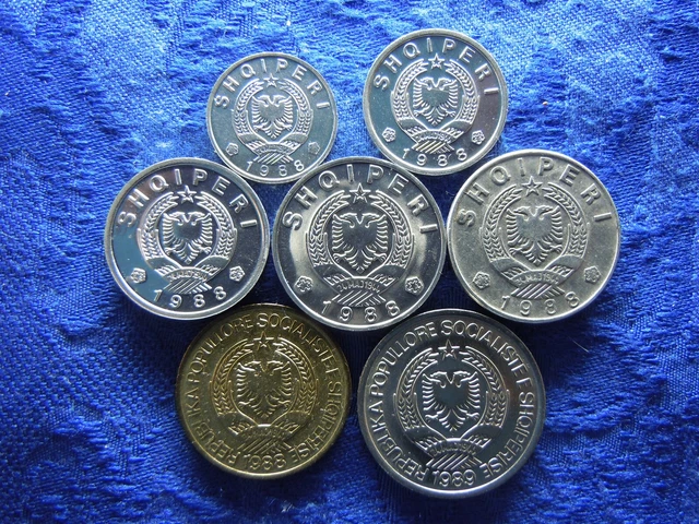 ALBANIA 5, 10, 20, 50 QINDARKA 1 LEK 1988, 1 LEK 1988, 2 LEKE 1989 (7) some UNC