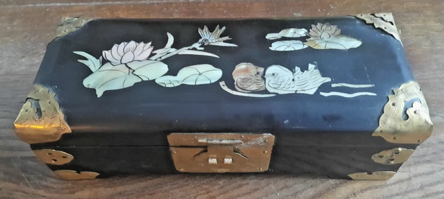 Boite à bijoux miniature marqueterie de nacre des oiseaux Paons, Vintage 1970