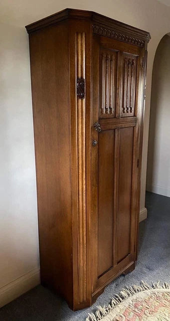 Beautiful Antique / Vintage Oak Carved Hall Robe Wardrobe - L. Marcus Ltd London