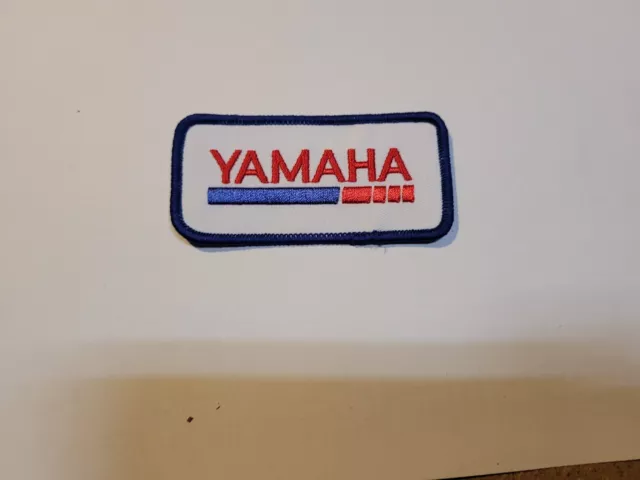 Patch Thermocollant Brodé Yamaha Vintage Bleu Et Rouge L 8cm H 4CM