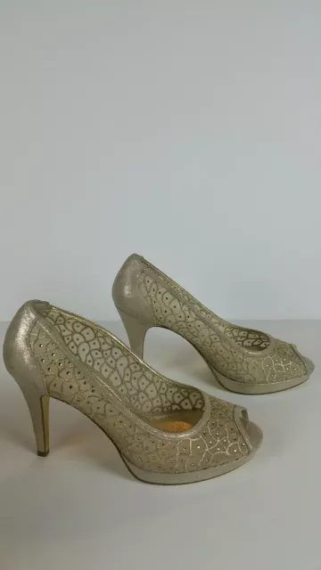 Adrianna Papell Jamie Peep Toe Classic Pumps, Gold Size 10 3