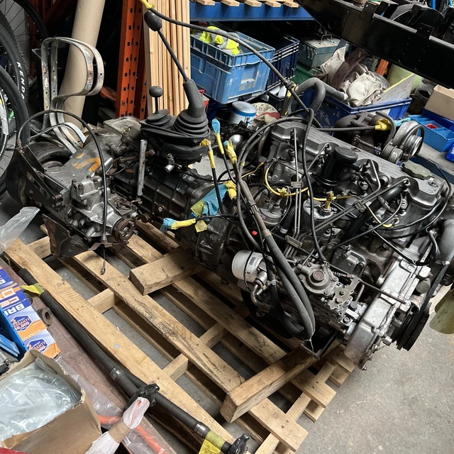 LAND ROVER DEFENDER Complete Engine & Gear Box 200 TDi £2,200.00 ...