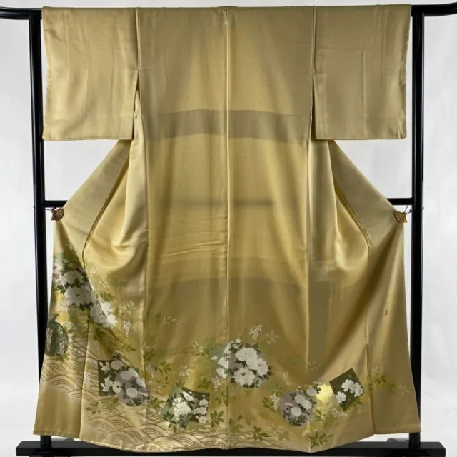 Woman Japanese Kimono Iro-Tomesode Silk Crest Wave Embroidery Gold Foil Beige