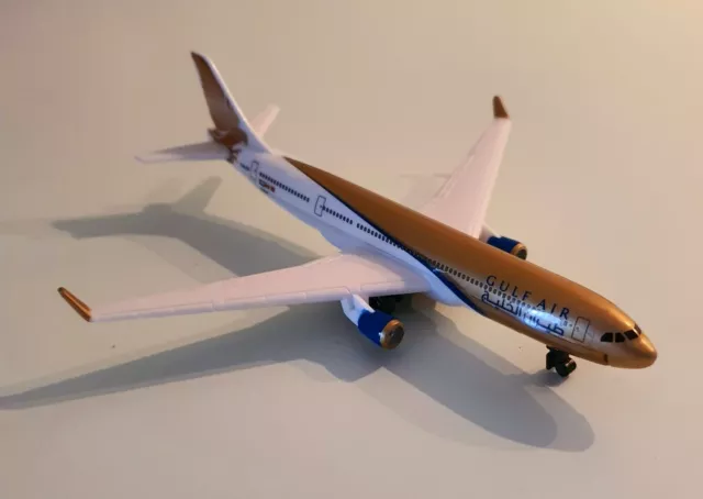 Modèle réduit maquette airbus A330 Gulf Air