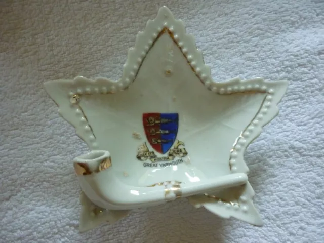 Antique decorative leaf Cigarette Ash Tray with pipe present from Great Yarmouth