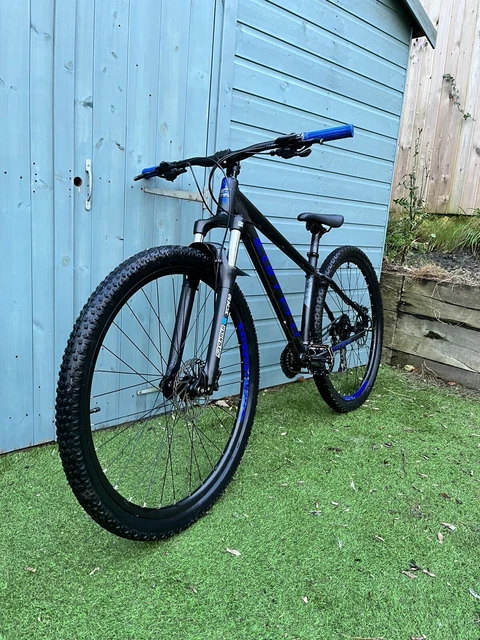 Black and blue carrera hellcat deals