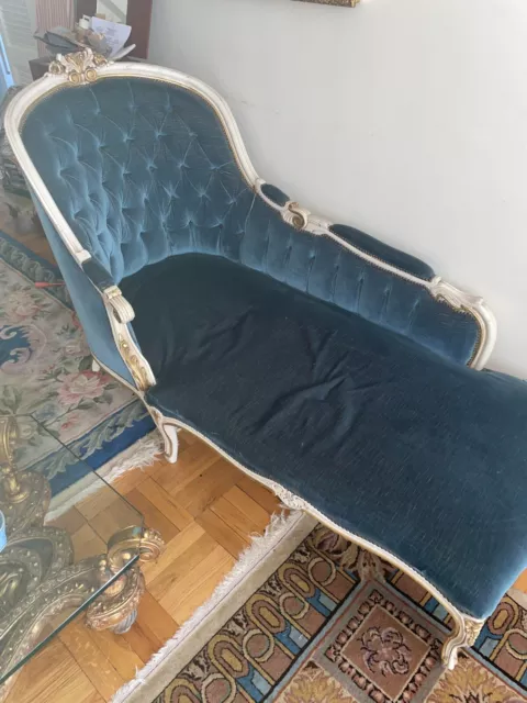 Louis XV French Style Velvet Chaise Lounge