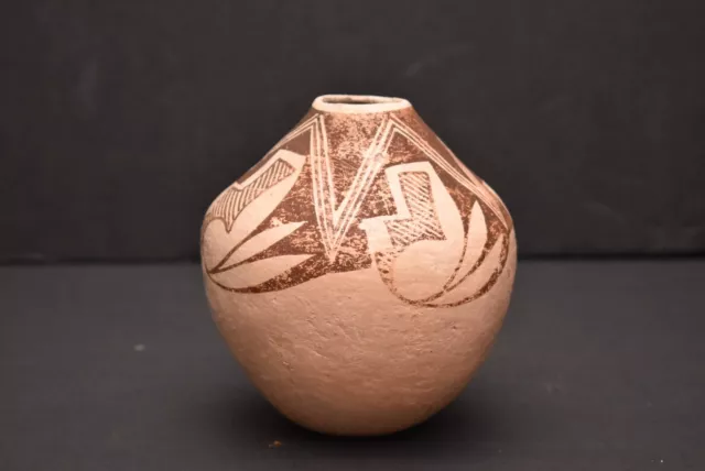 ATQ GEOMETRIC Native American Acoma Pueblo Pottery Seed Pot FINE line VTG 5.5"