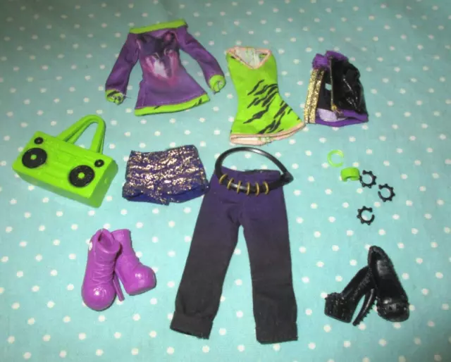2013 Monster High I Heart Fashion Clawdeen shoes jewelry clothes Wolf Toys R Us