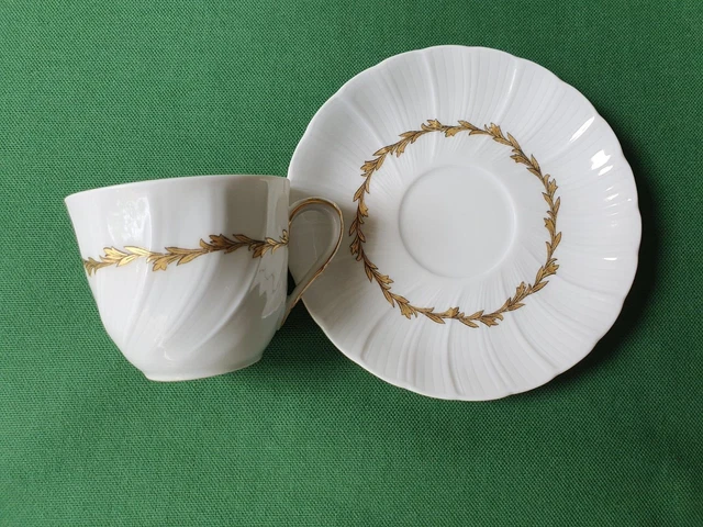 Porcelaine Bernardaud Limoges 11 Tasses à café "Musset"- modèle de Sèvres
