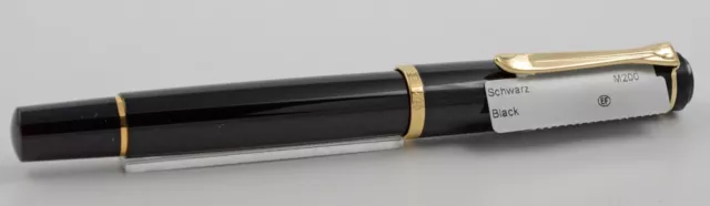 Pelikan Classic M200 Füller Schwarz Gold fountain pen black/gold steel nib EF 3